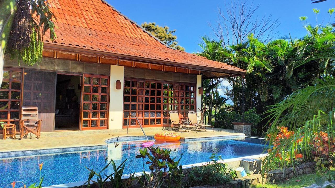 Tropical Balinese Villa Atenas Escobal 외부 사진