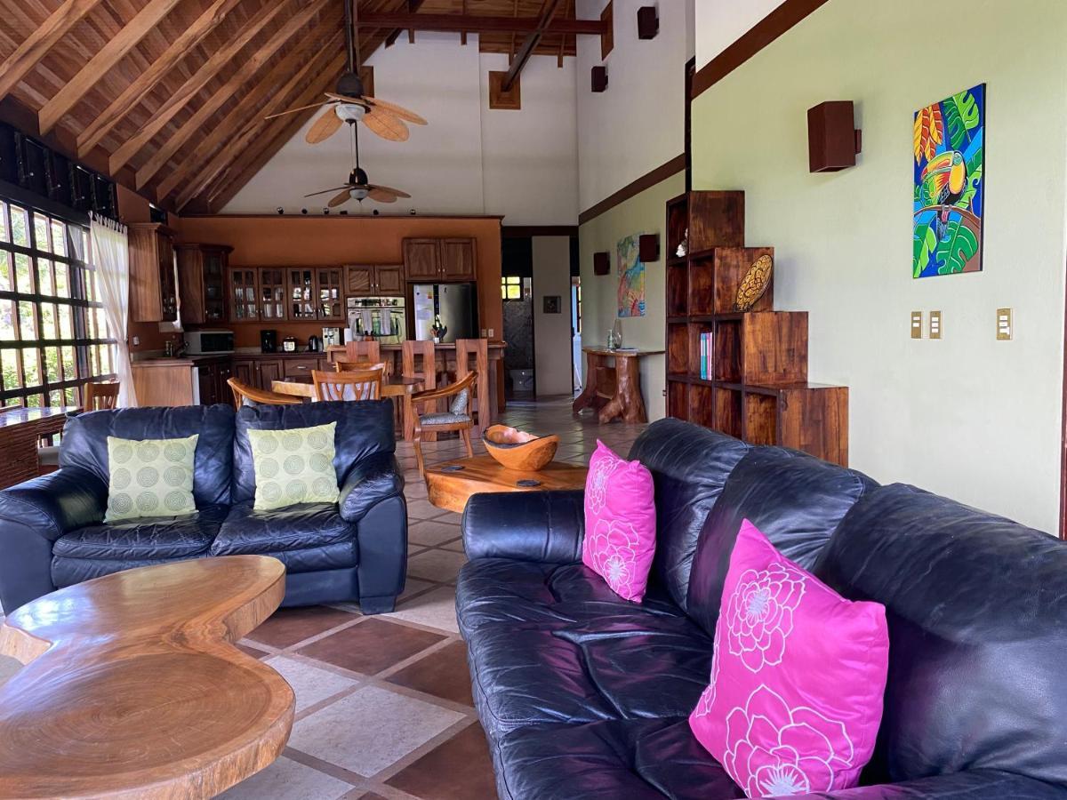 Tropical Balinese Villa Atenas Escobal 외부 사진