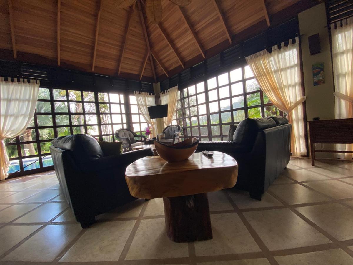 Tropical Balinese Villa Atenas Escobal 외부 사진